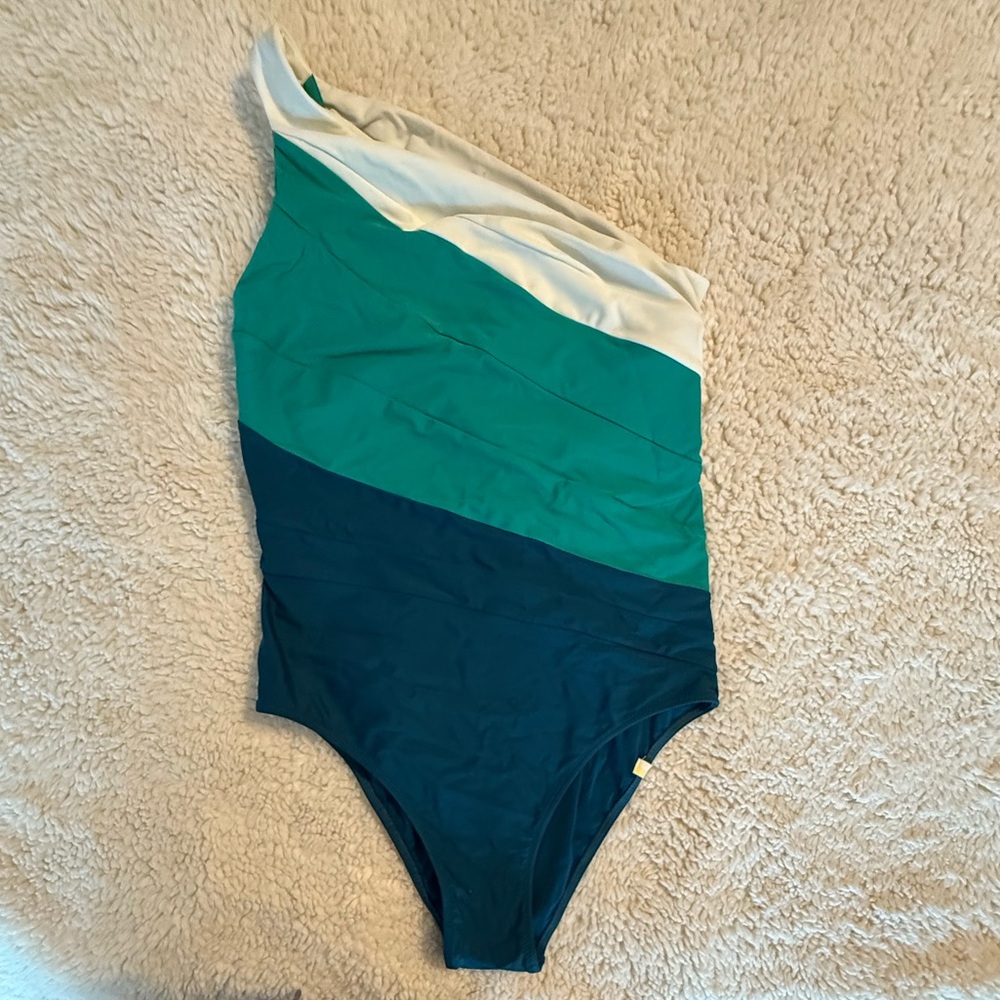 summersalt One-Shoulder Colorblock One-Piece Swimsuit in Cream, Teal, Navy